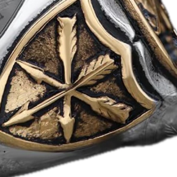 Hobo Nickel Stainless Steel & Gold tone Skull Ring - Picture 6 of 6